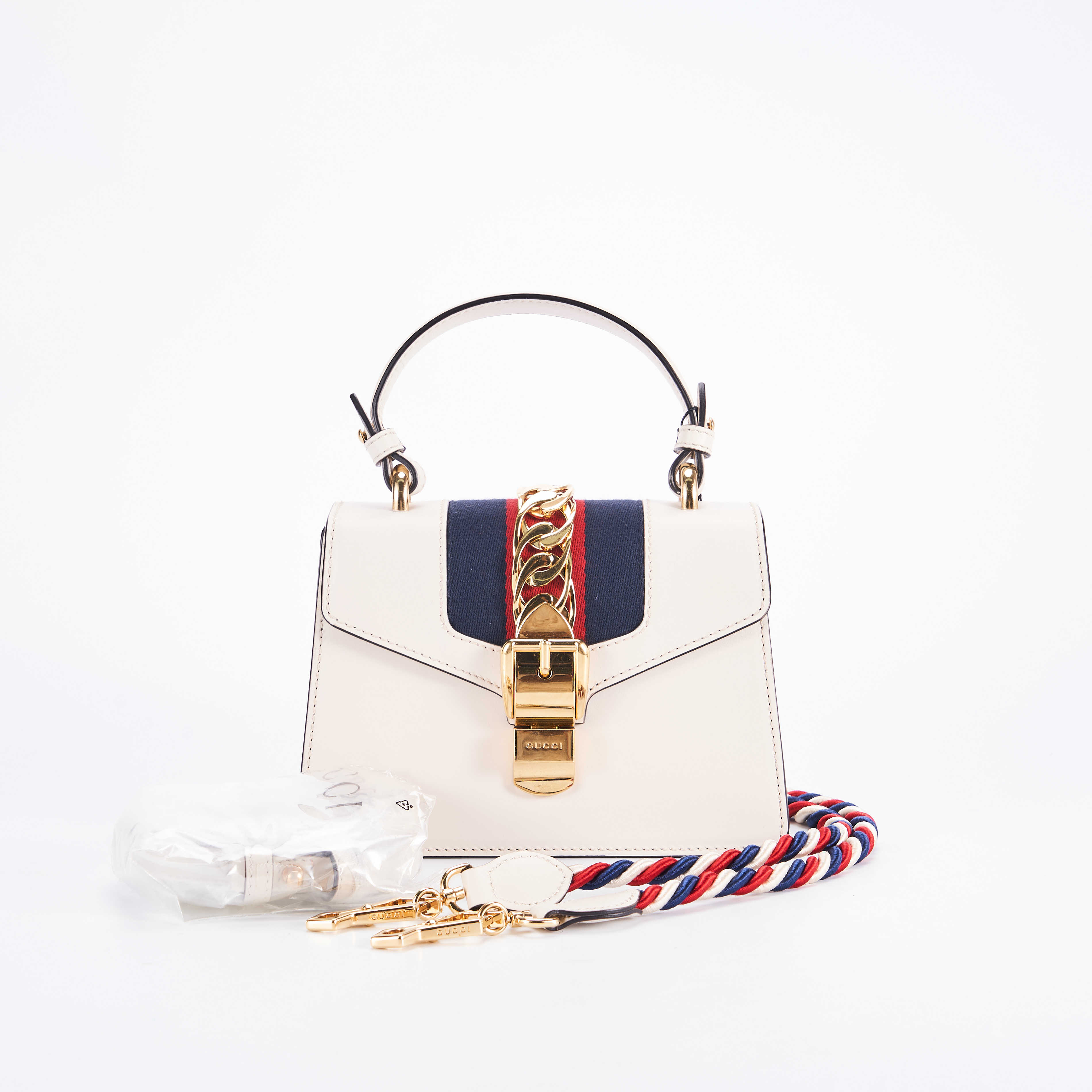 临时古驰gucci塞尔维亚小号手提款公价13800女士包袋