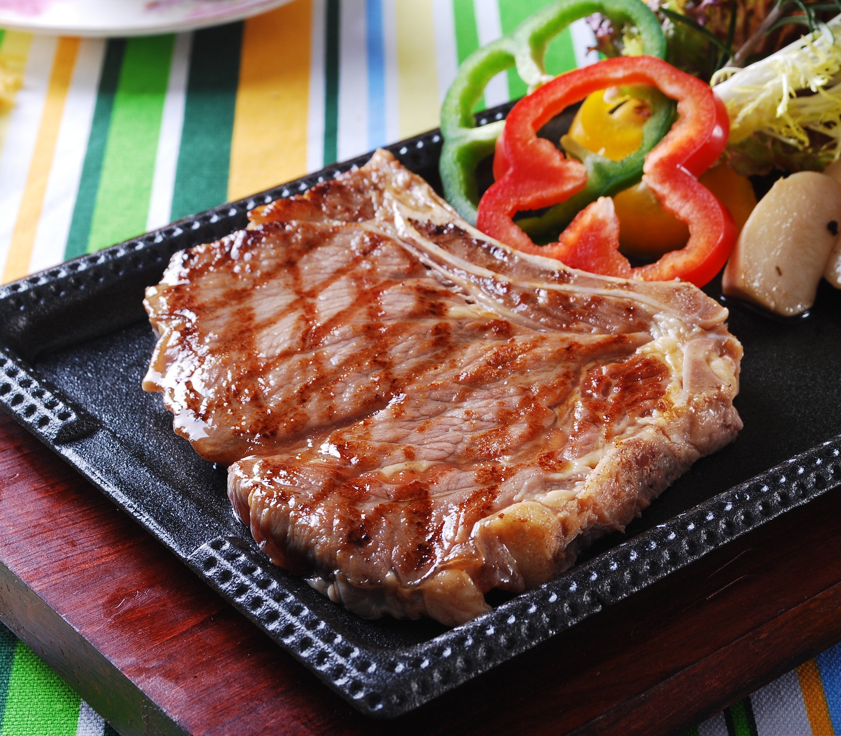 巨厨原切带骨沙朗牛排200g澳洲原肉整切家庭餐厅套餐团购牛扒