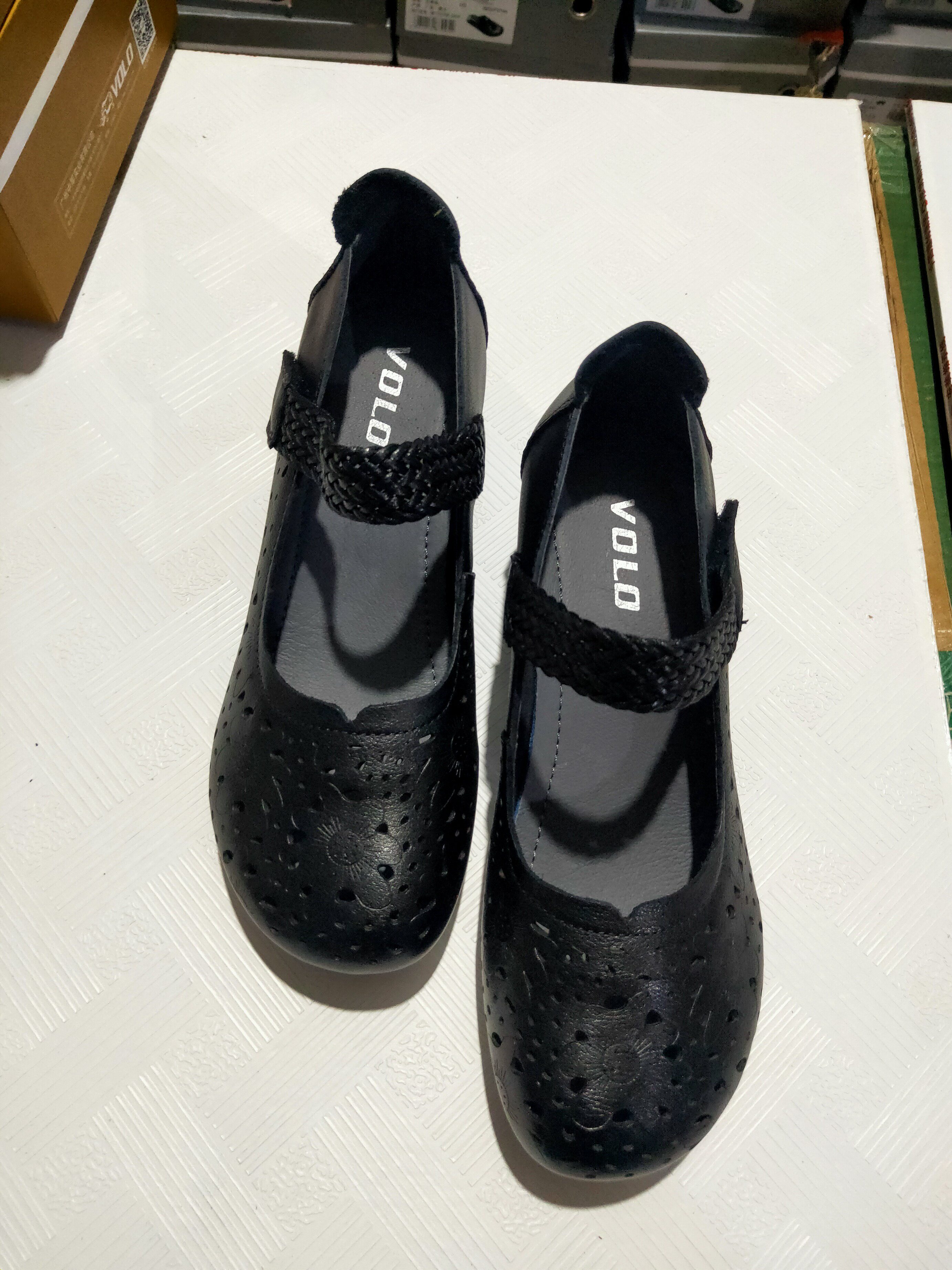 单鞋volo犀牛春季新款系带牛皮皮鞋防滑平底单鞋