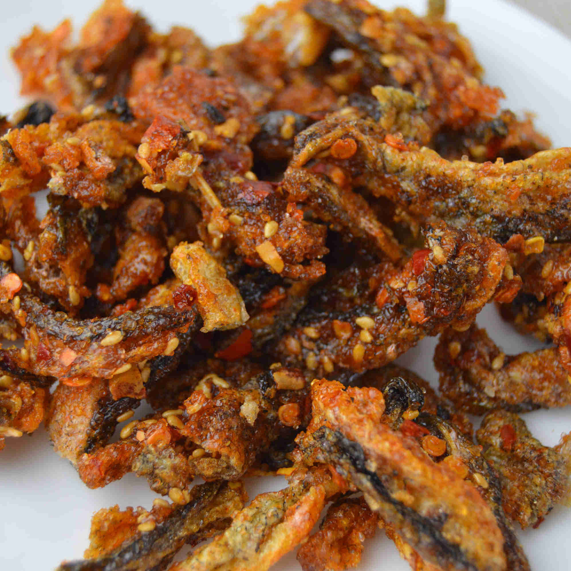 网红香酥鱼皮麻辣开袋即食鱼皮办公室零食小吃经典美味小吃