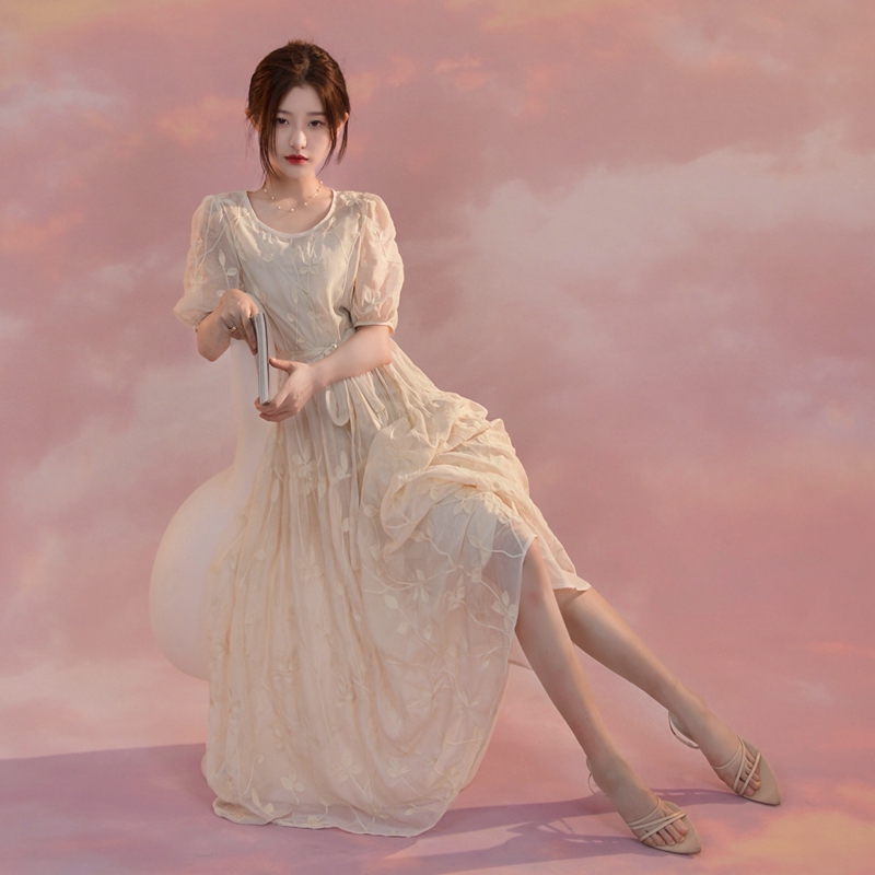 2022夏季新款女法式高级感夏装长裙气质收腰仙女薄款碎花连衣裙子