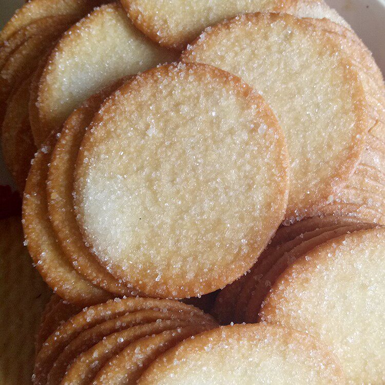 白糖饼干老式薄脆小时候味道休闲零食椰奶沾满传统糕点