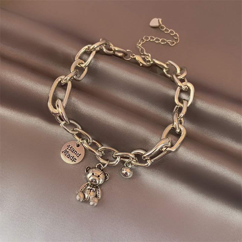 小熊手链女夏网红2022年新款ins小众设计个性手链