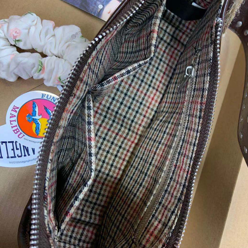 官网brandymelville复古棕色铆钉法棍包bm皮革腋下包单肩腋下包