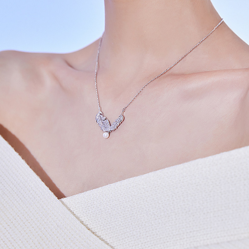 glamever气质珍珠羽毛项链小众设计秋冬通勤锁骨项链