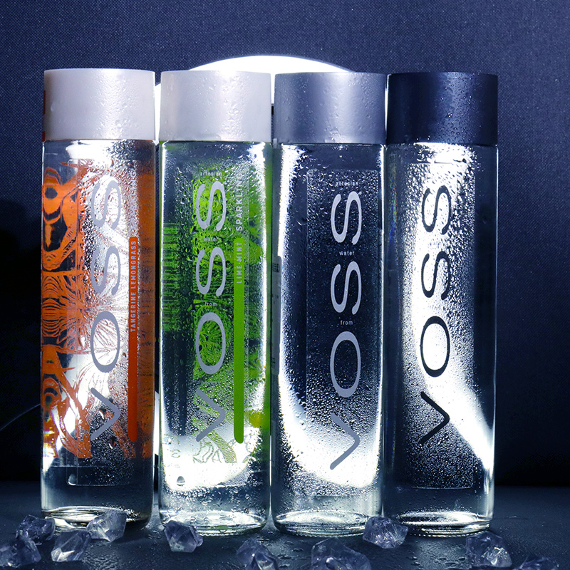 精英律师同款voss芙丝高端天然矿泉水800ml无气饮用水