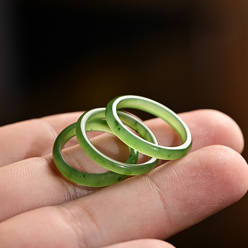 和田菠菜绿碧玉素圈玉戒指细圆指环女款个性戒指