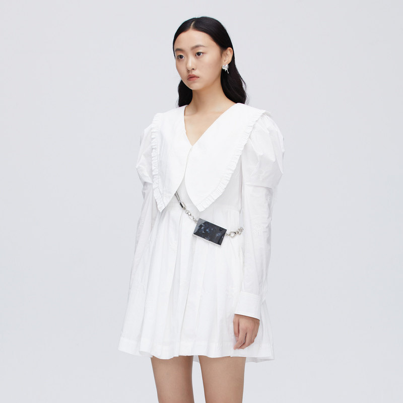 revan芮范2022春夏新品设计师温柔挎包白色连衣裙连衣裙