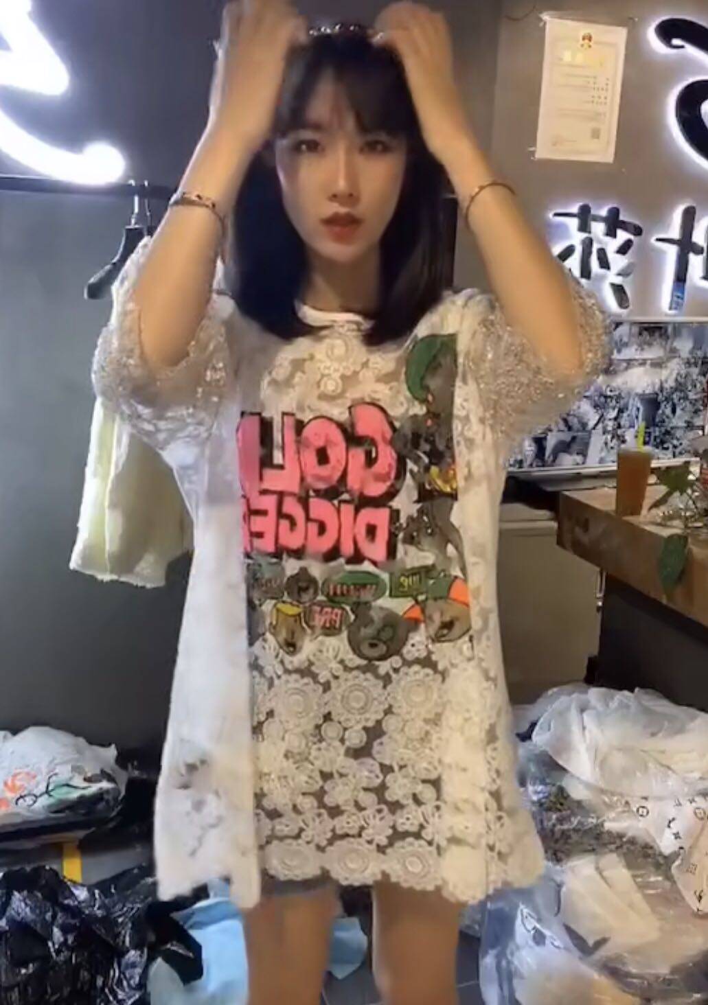 cincin出品欧洲站5566叶莎荧光字母印图蕾丝镂空连衣裙连衣裙