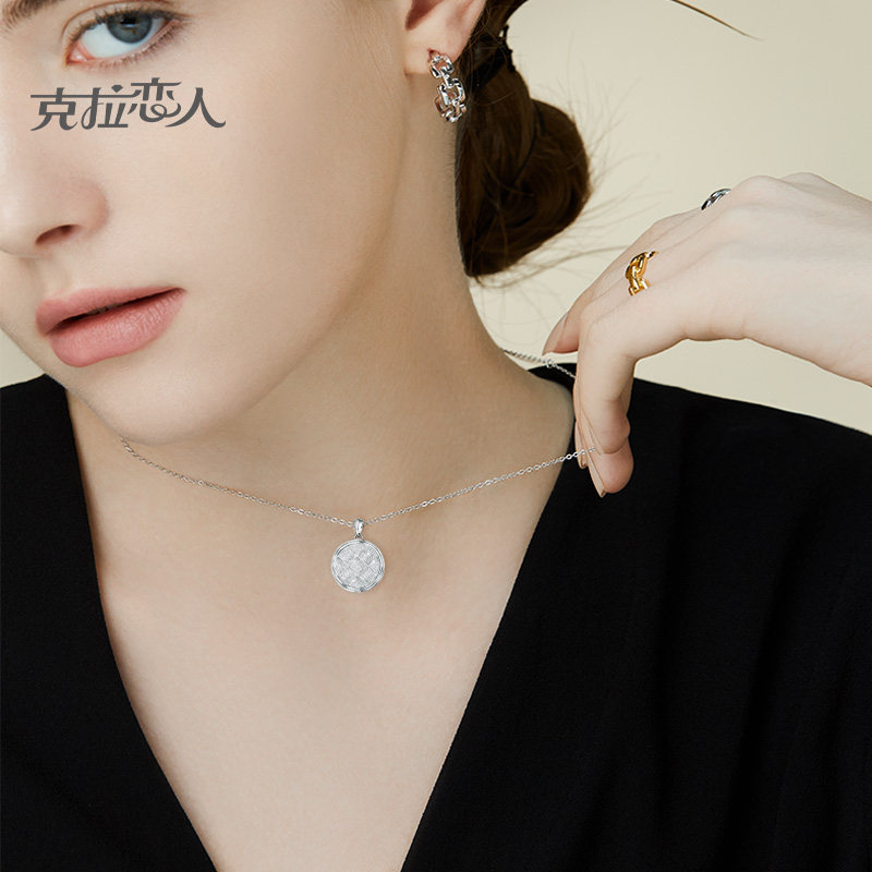 克拉恋人珠宝mini系列小圆圆饼吊坠项链时尚饰品颈饰