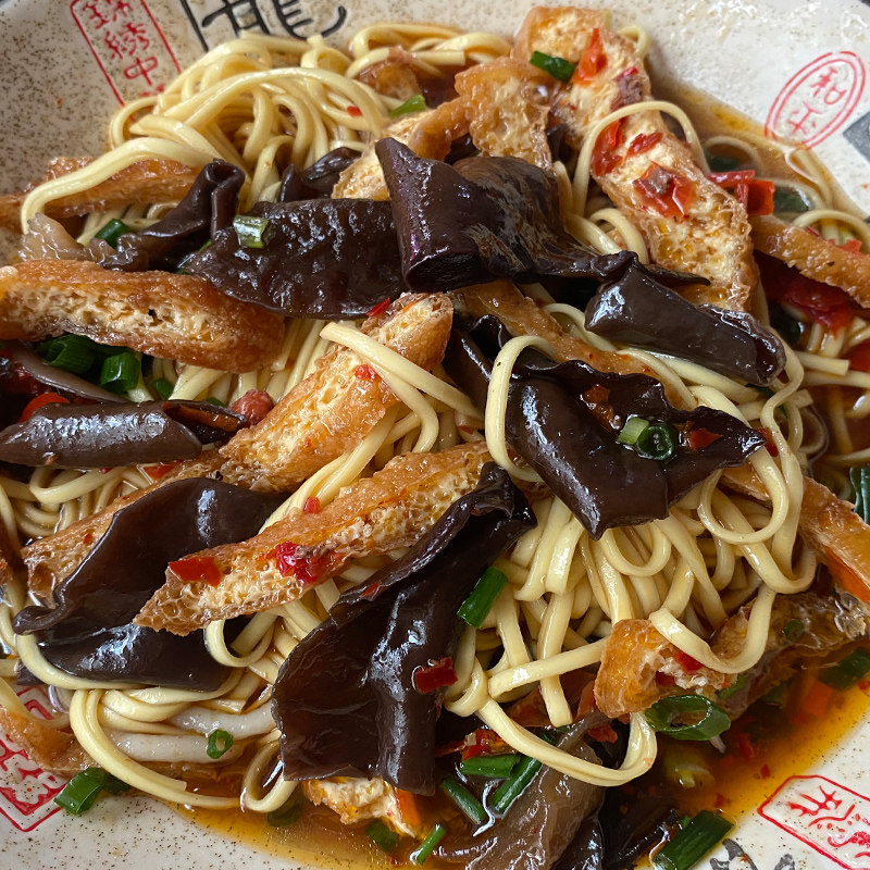 邵阳土特产碱面炒面挂面热干早餐速煮碱水面条方便面