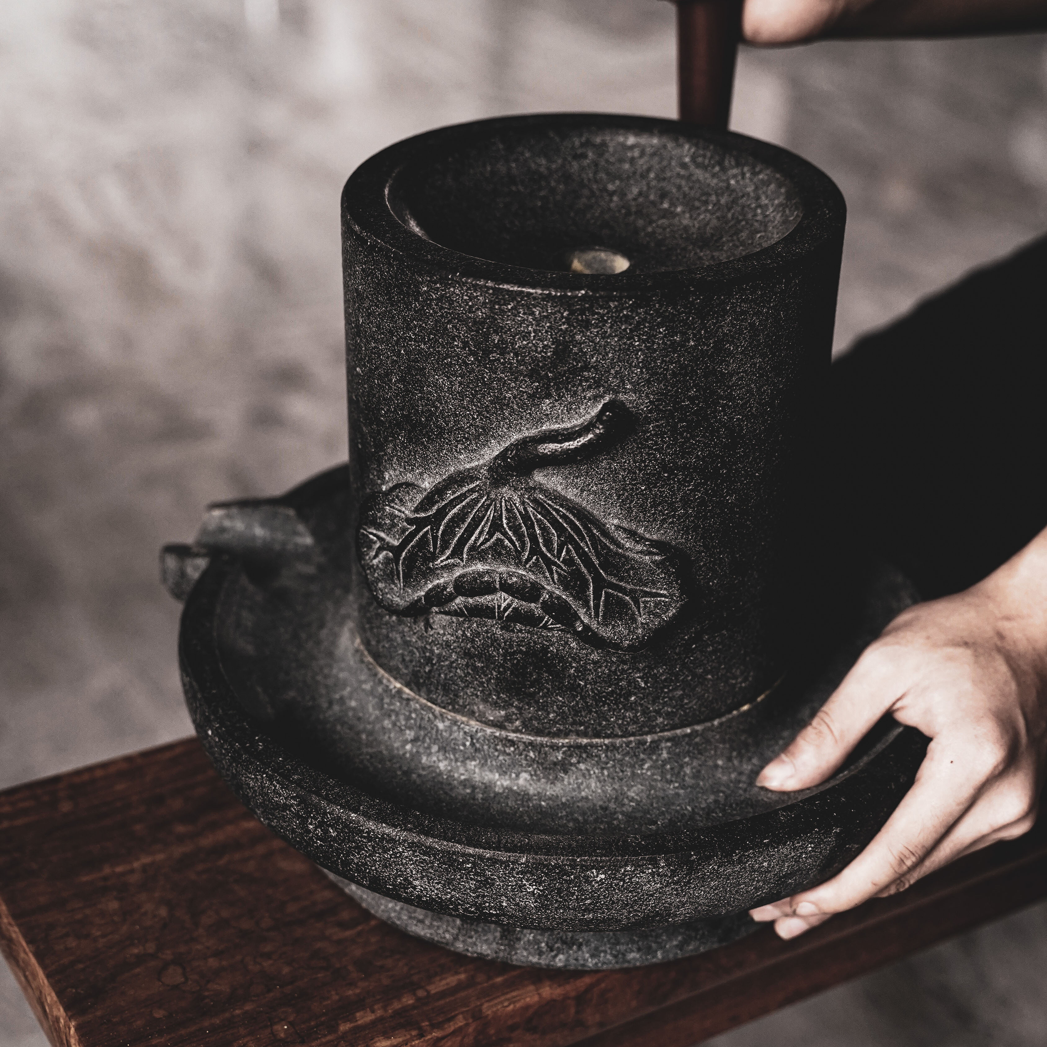 青石茶磨手工茶具抹茶石宋代点茶磨盘复刻撵茶茶道