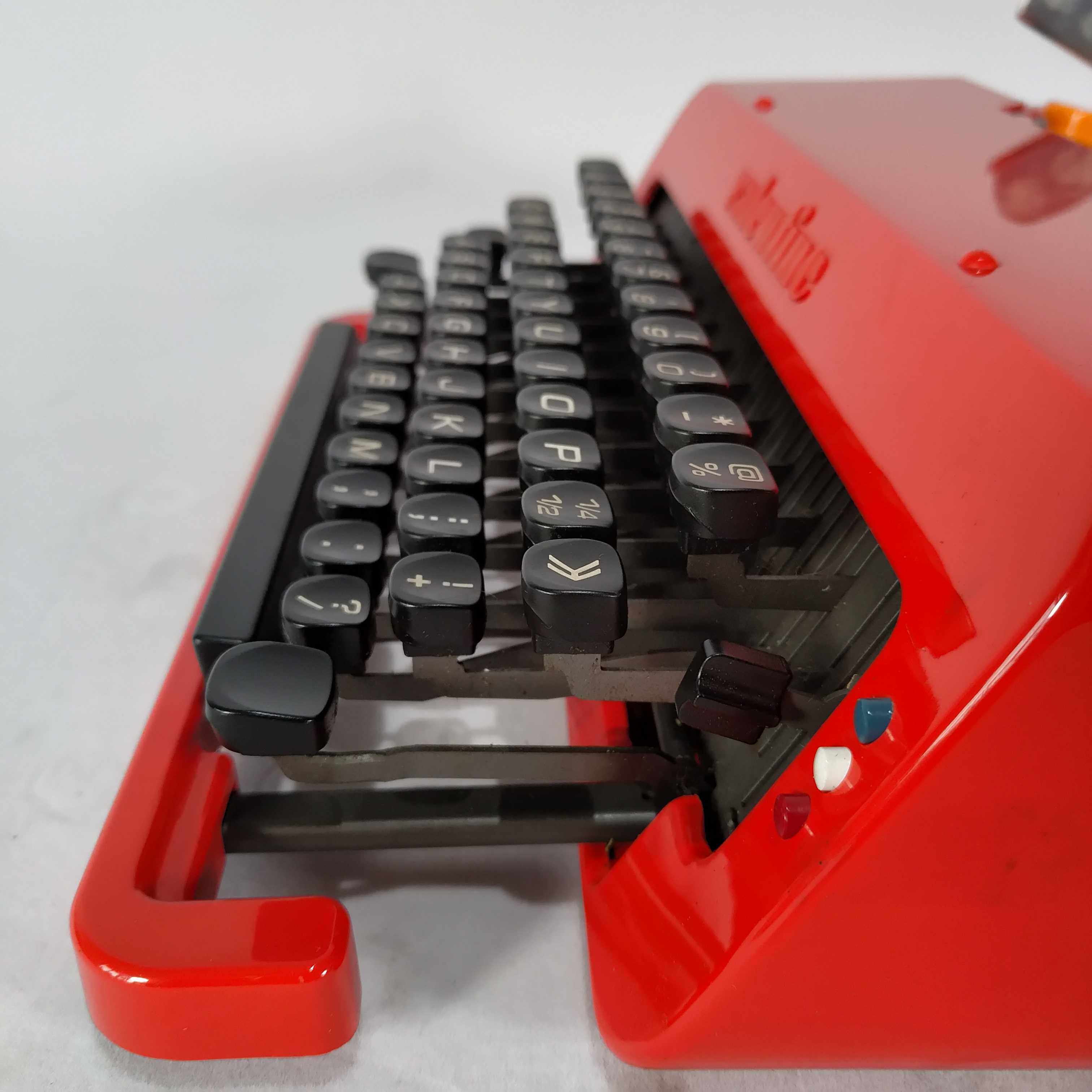 打字机礼物olivettivalentine情人节老式复古英文打字机