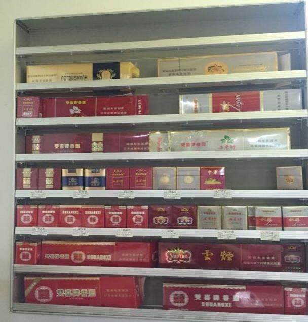 架子专卖墙上放烟展示展示架个性门烟新款香烟商用展示柜