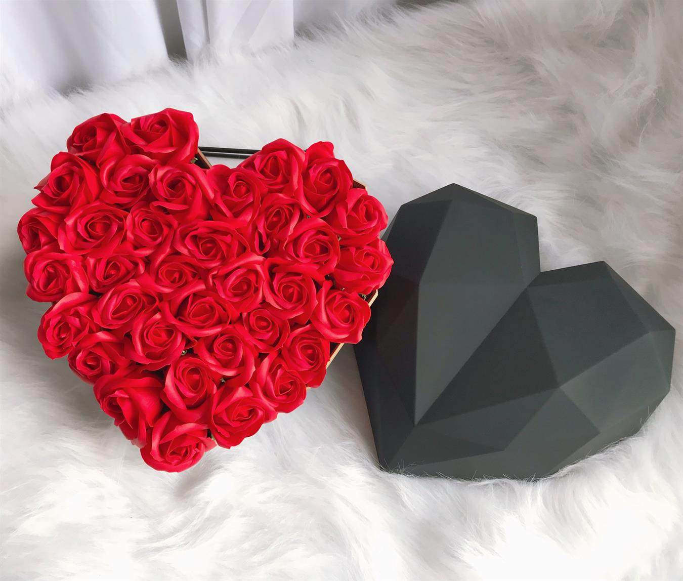 心型礼盒香皂玫瑰花圣诞情人节女友老婆妈妈女生仿真花