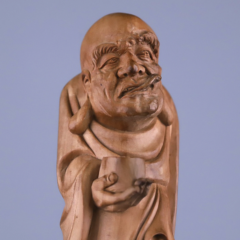 见沁印度老山檀香老料举钵罗汉摆件手工清刀摆件