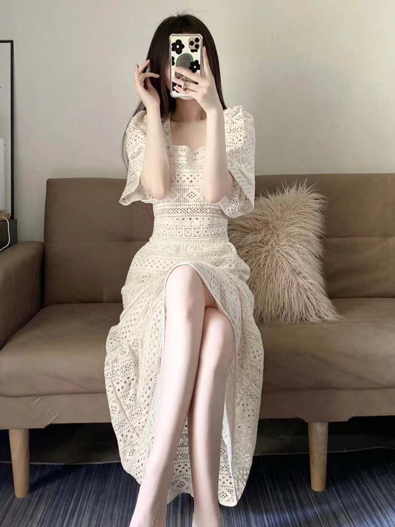 法式赫本风高级感连衣裙女夏季新款镂空设计感收腰显瘦中长款裙子