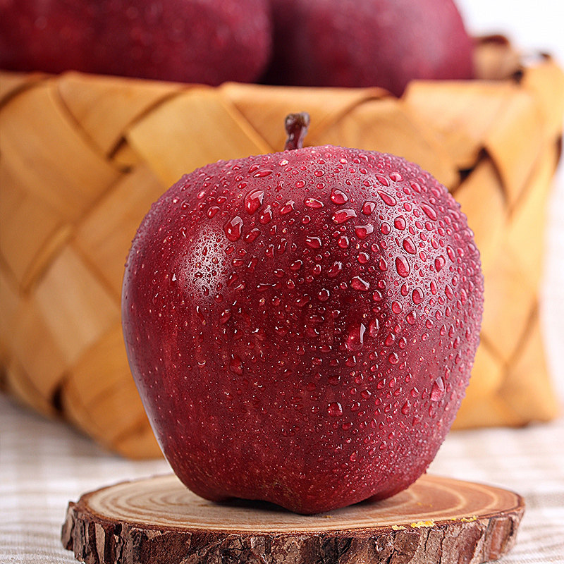 甘肃天水花牛苹果12颗礼盒装