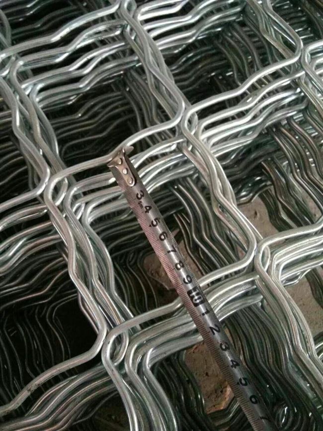 加粗镀锌铁丝网美格网棱形防护钢丝丝网窗户防盗护栏