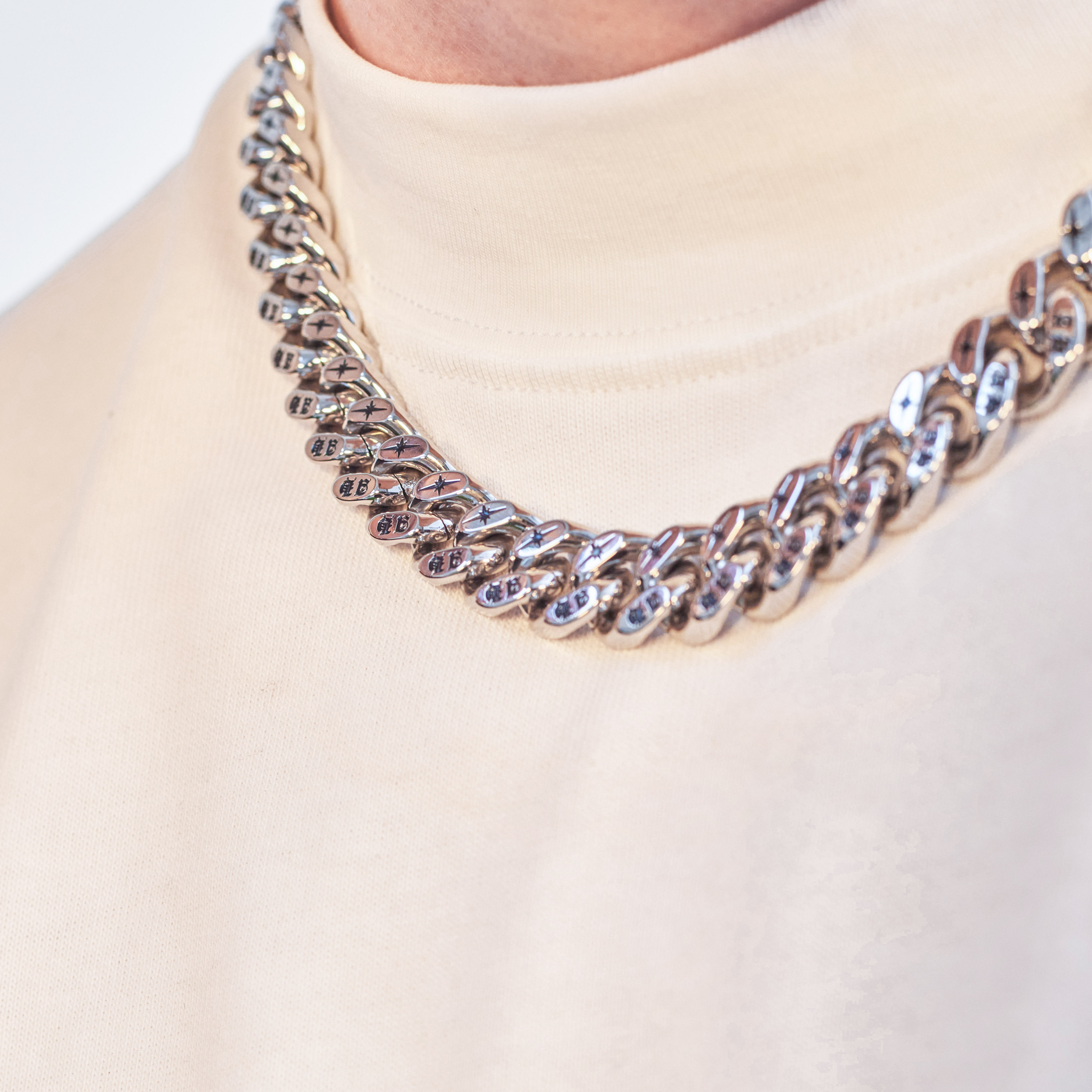 astarhades八芒哥特古巴项链设计感颈配饰轻奢项链