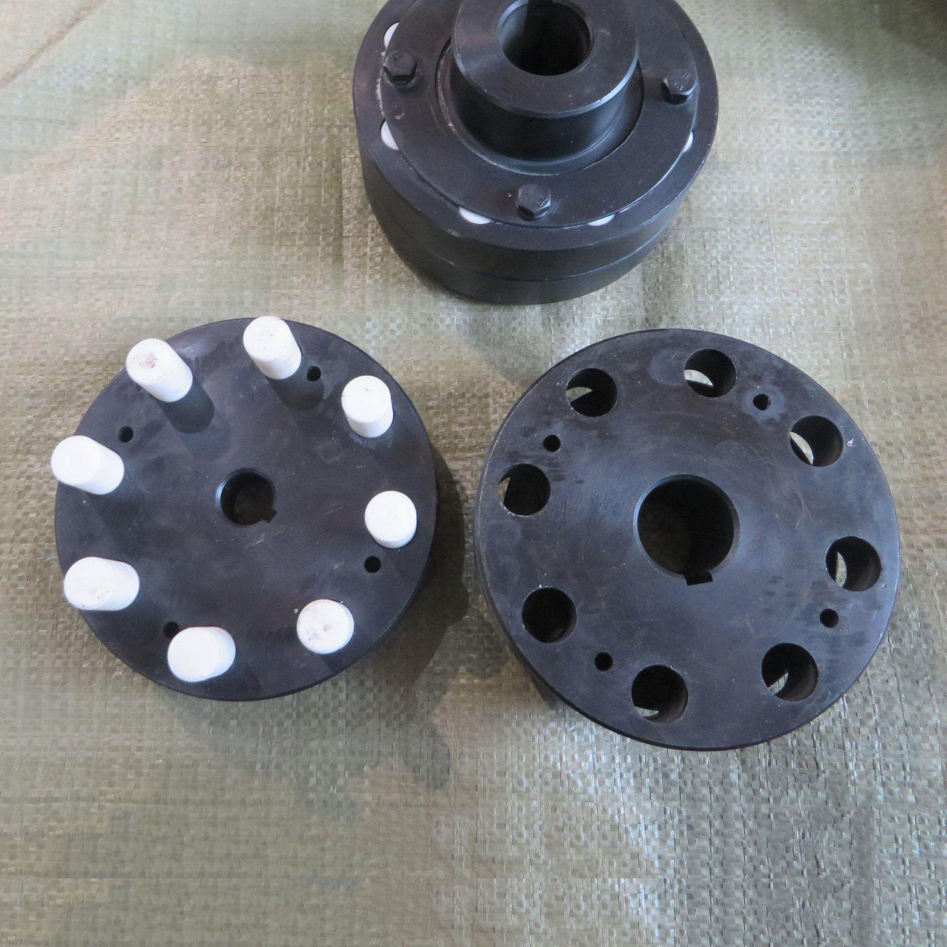 柱销联轴器现货供应hl齿式hll带制动轮弹性联轴器