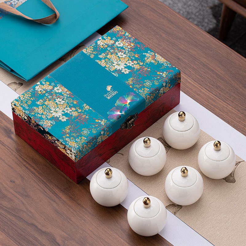 千山翠影茶叶陶瓷装图片