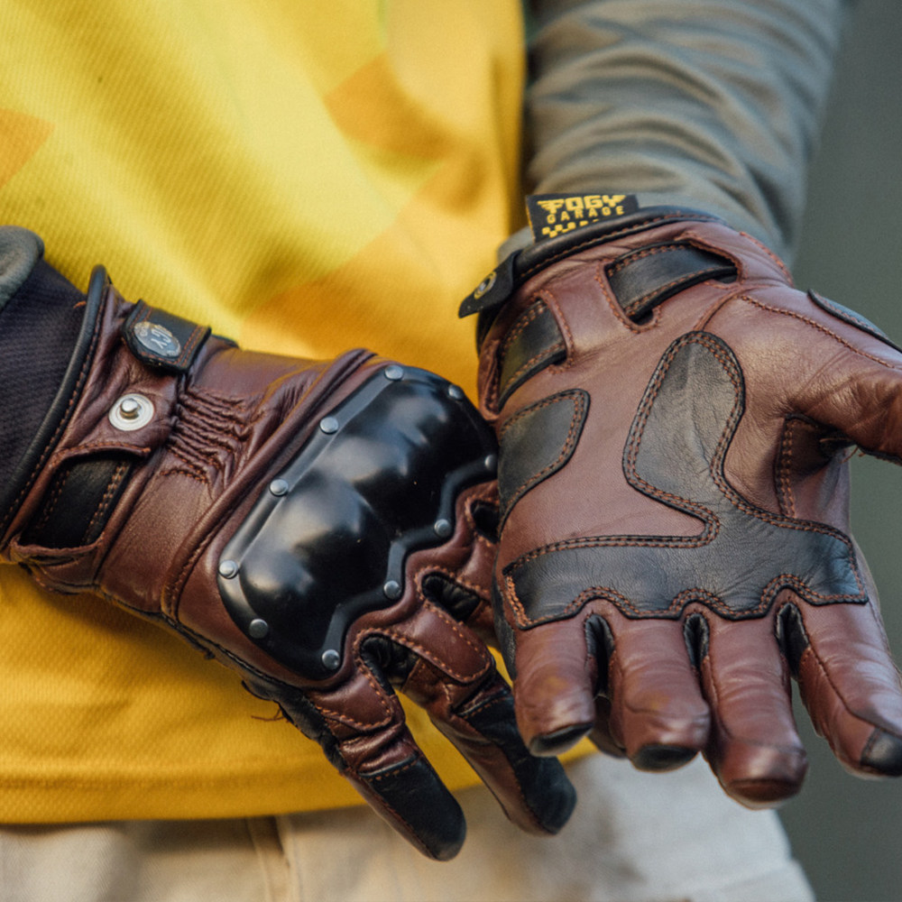 福禄车库金属护甲秋冬羊皮骑行骨骼防摔复古骑士手套