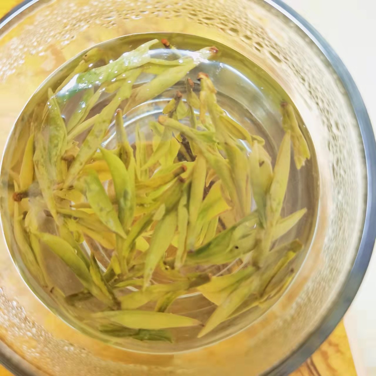 前头龙井白茶香型越州产区牛皮纸老何龙井茶(非西湖)