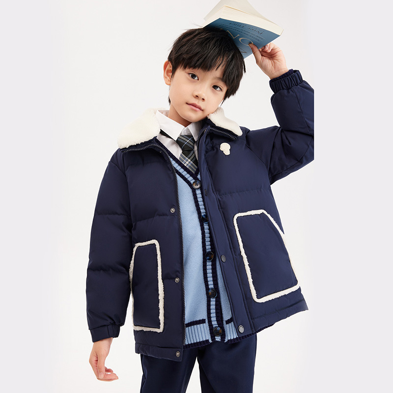 波司登儿童羽绒服秋冬新款男女女孩短款羊羔翻领羽绒服