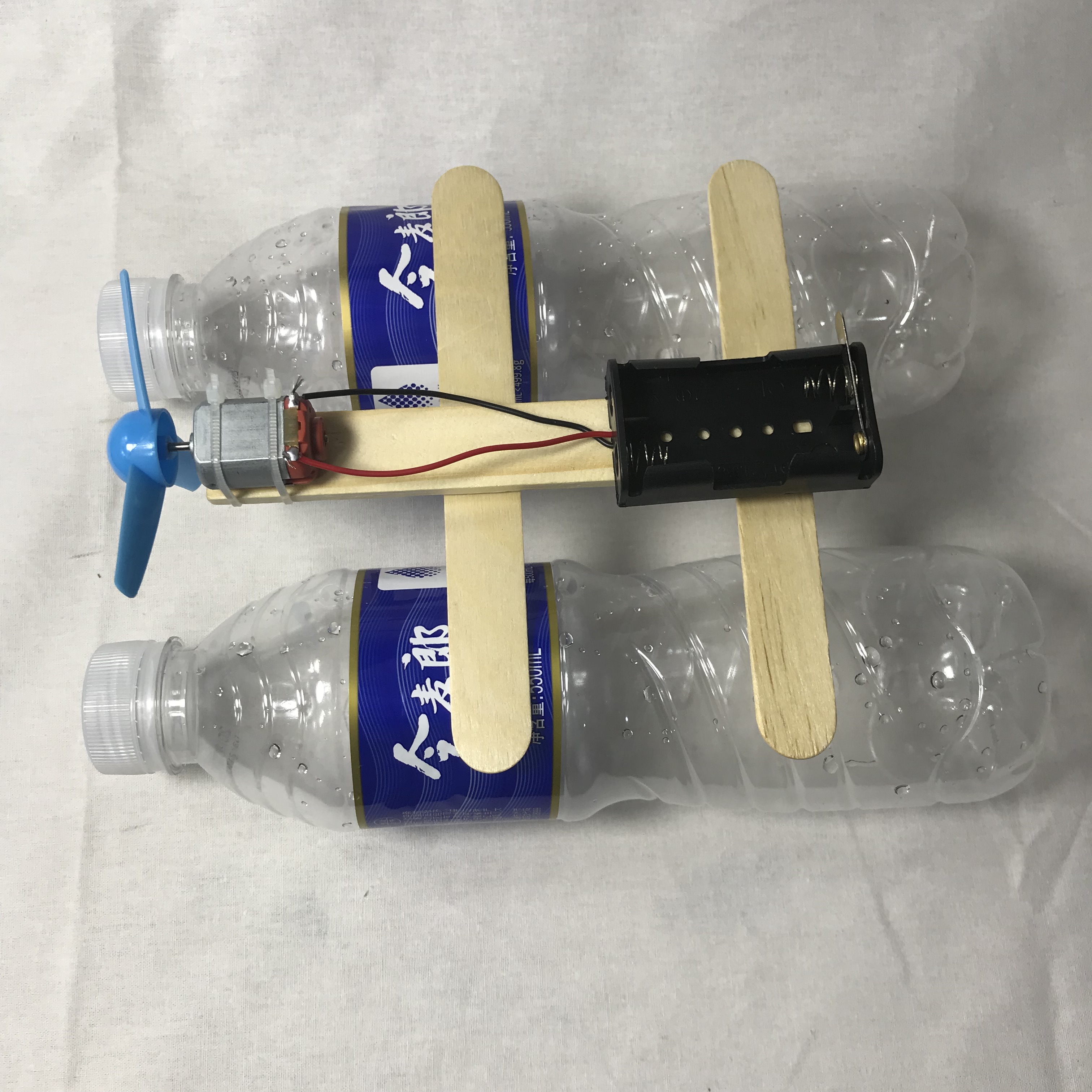 自制制空气动力快艇双体diy科技制作手工物理科学实验