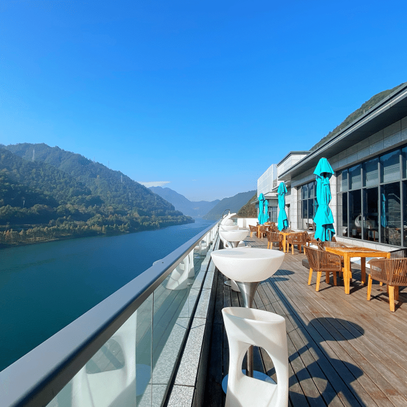 去吃鱼头和豆腐包!浙江建德景