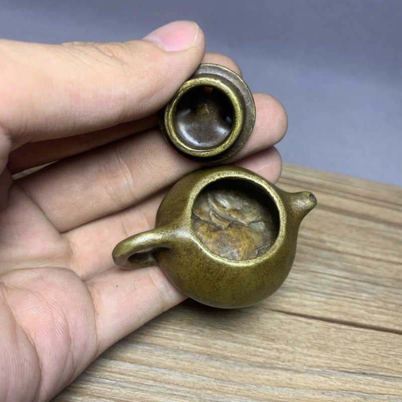 抖音新款黄铜小茶壶摆件迷你小铜壶可爱小壶手把铜小壶茶道茶宠玲