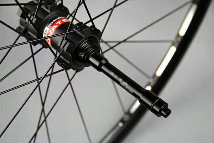 山地自行车桶轴轮组转快拆杆前叉花鼓桶轴转快拆自行车花鼓