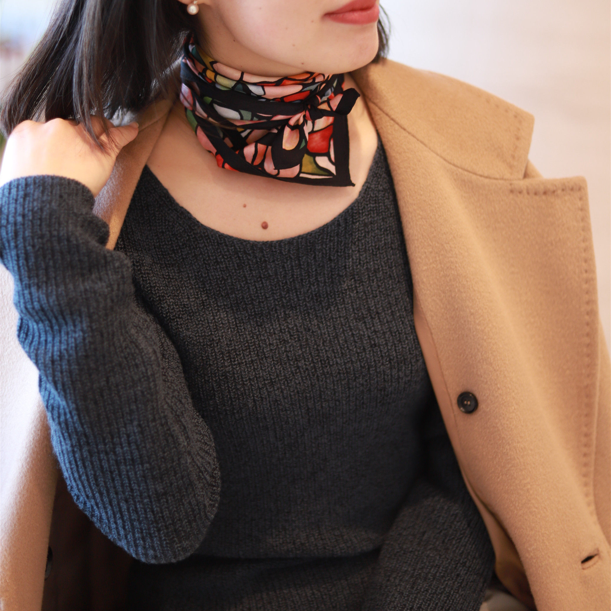 真丝小方巾把教堂的玫瑰花窗复活复古纯桑蚕丝围巾红色发带丝巾女