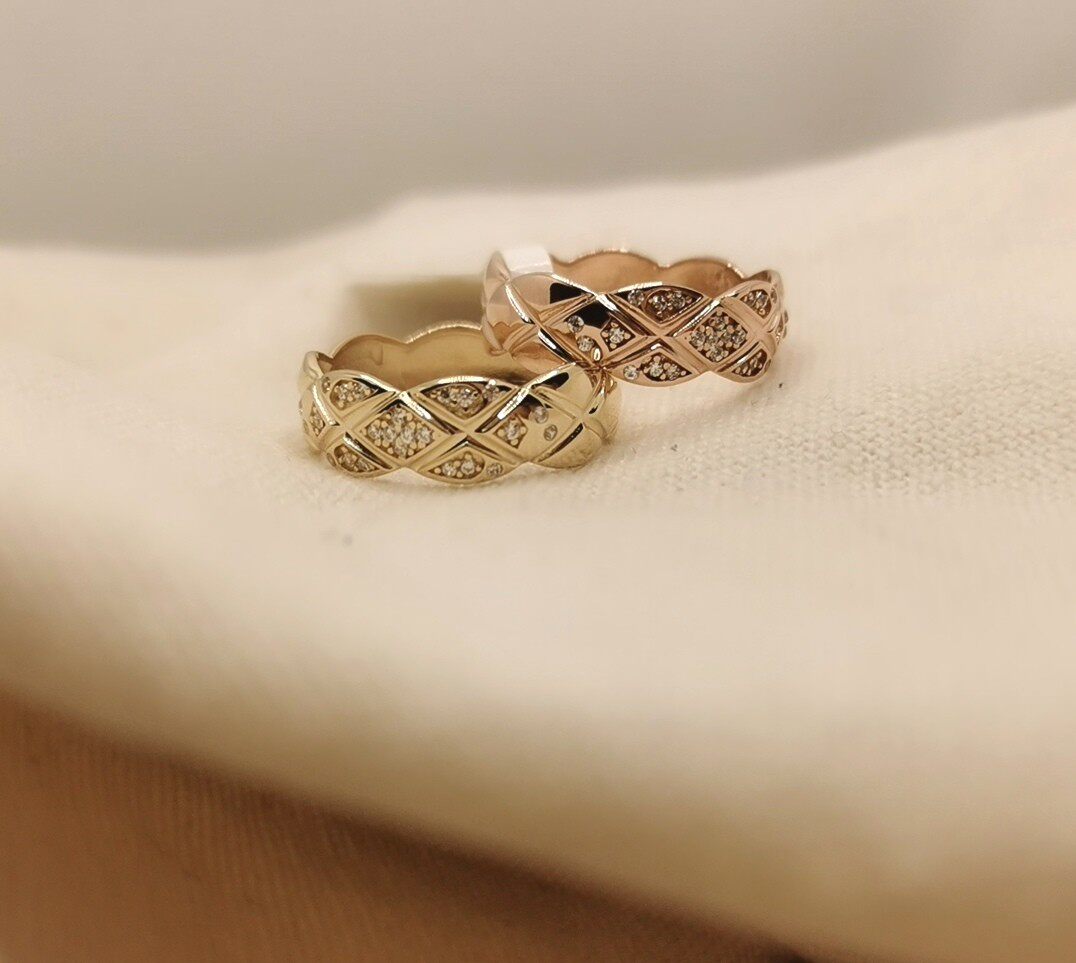 新品韩款14k黄金菱形交叉镶嵌时尚宽版女戒指其他