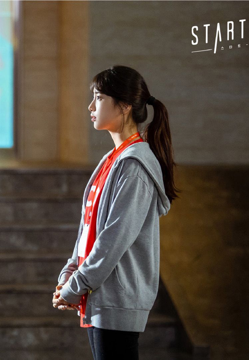 启动动了startup裴秀智徐达美同款加绒连帽卫外套卫衣