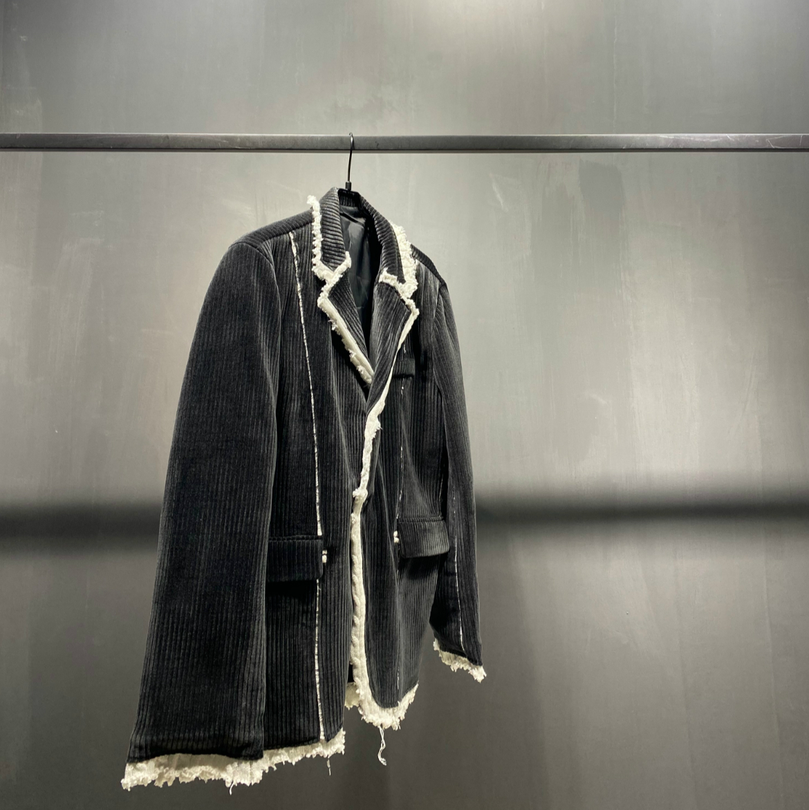 2020秋冬新款破坏剪破拼接灯芯绒加厚大衣西装外套男女情侣非韩版