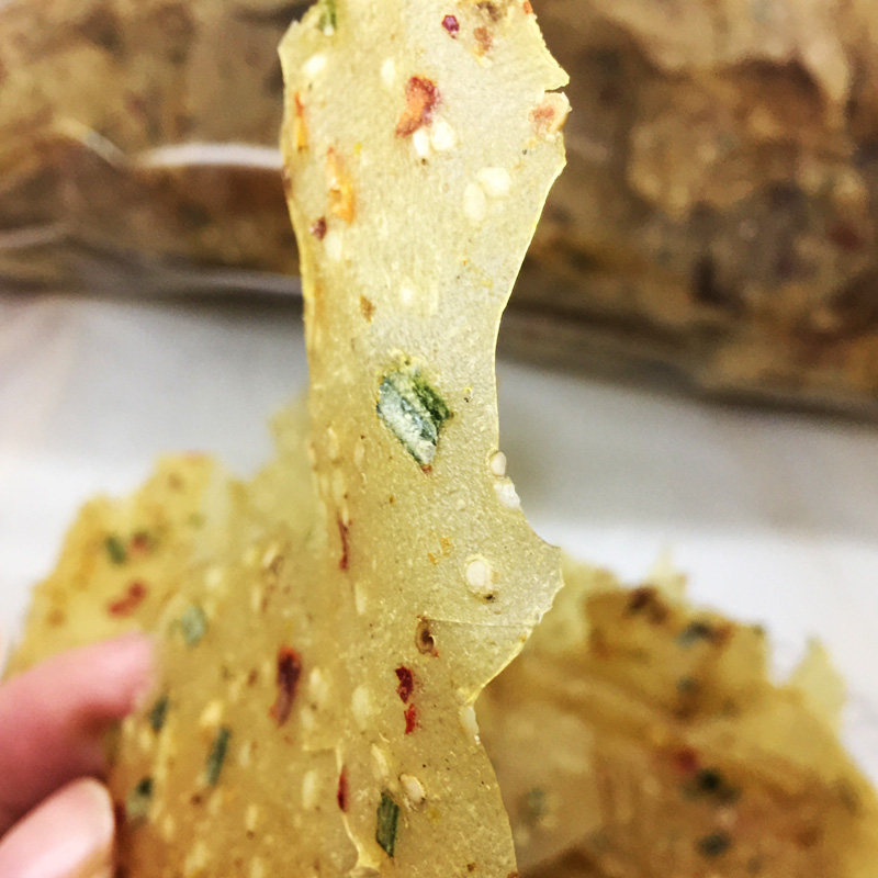 江西赣州客家大余特产香薄脆烫皮骨农家自制超薄烫皮休闲零食辣