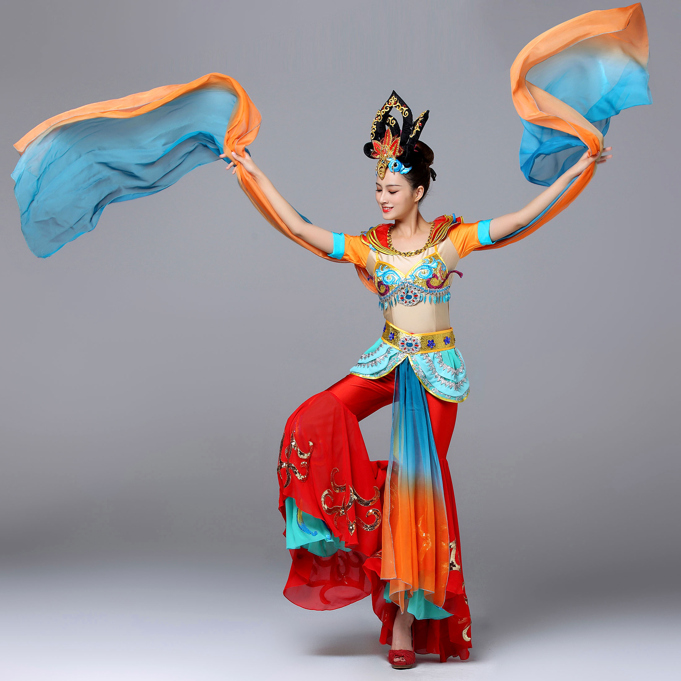阿幸春晚服饰飞乐丝路敦煌舞蹈服周洁琼哈妮克民族服装