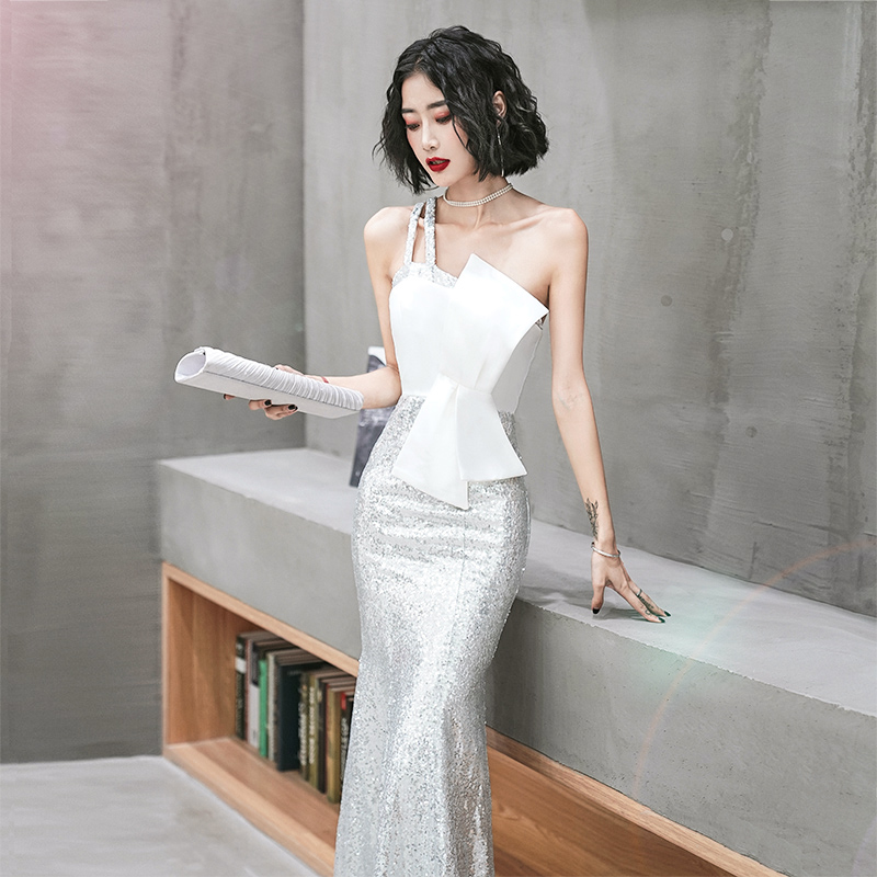 白色晚礼服女爆款2021新款设计感高端宴会气质高级质感鱼尾连衣裙