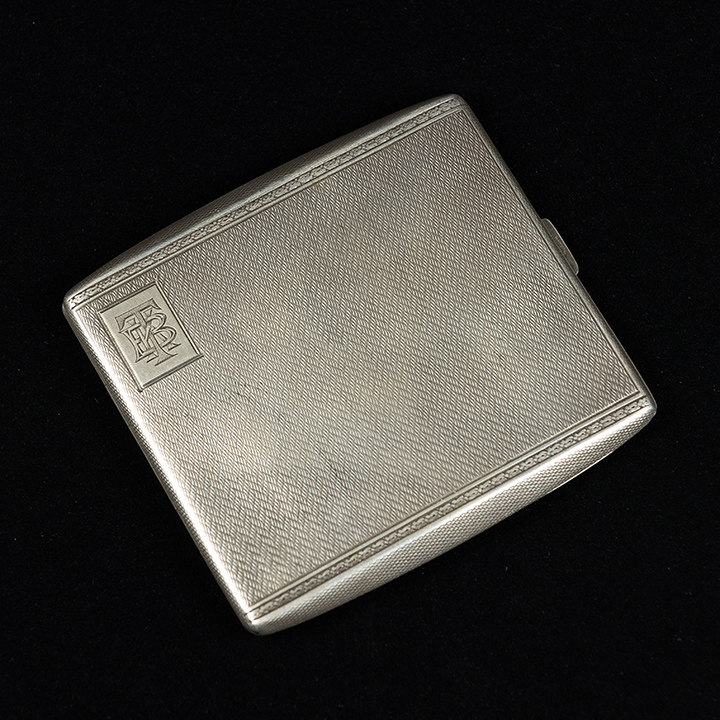 英国伦敦民国1928年padgettbrahamltd公司纯银烟盒烟盒