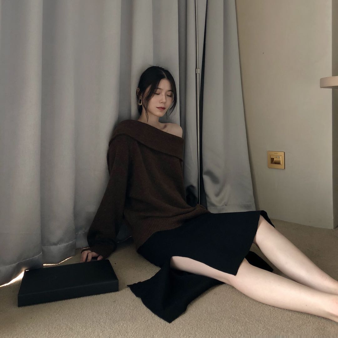 abby一字肩上衣女2020秋季新款港味chic宽松新款原宿网红针织毛衣