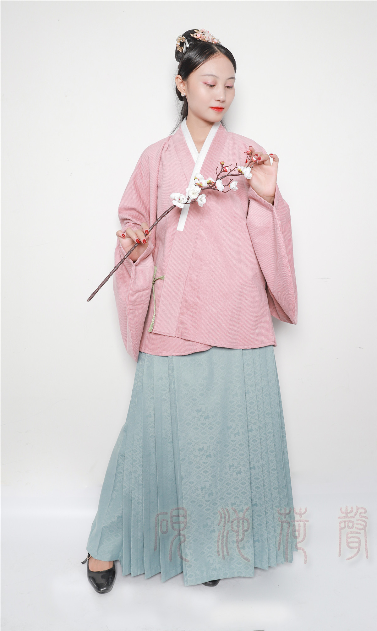 砚池荷声秋冬灯芯绒汉服对穿琵琶袖短短衫短袄汉服