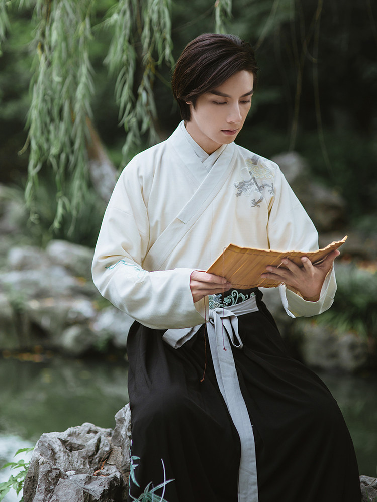 衔泥小筑汉服男行云流水日常秋冬冬装绣花窄袖交领衣裳汉服