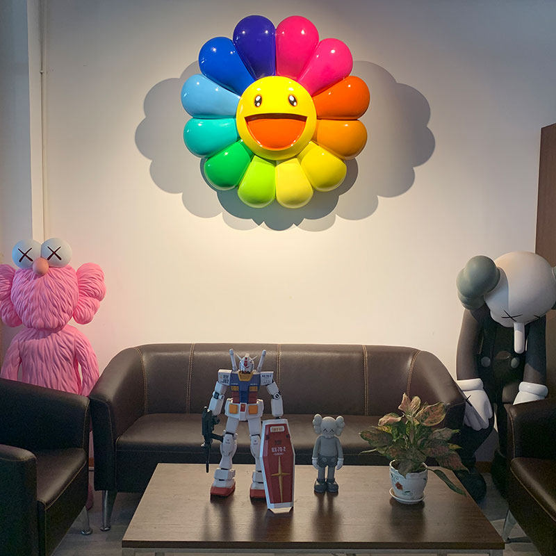 mandkaws彩色太阳花家装门店墙面背景墙装饰大型潮玩盲盒