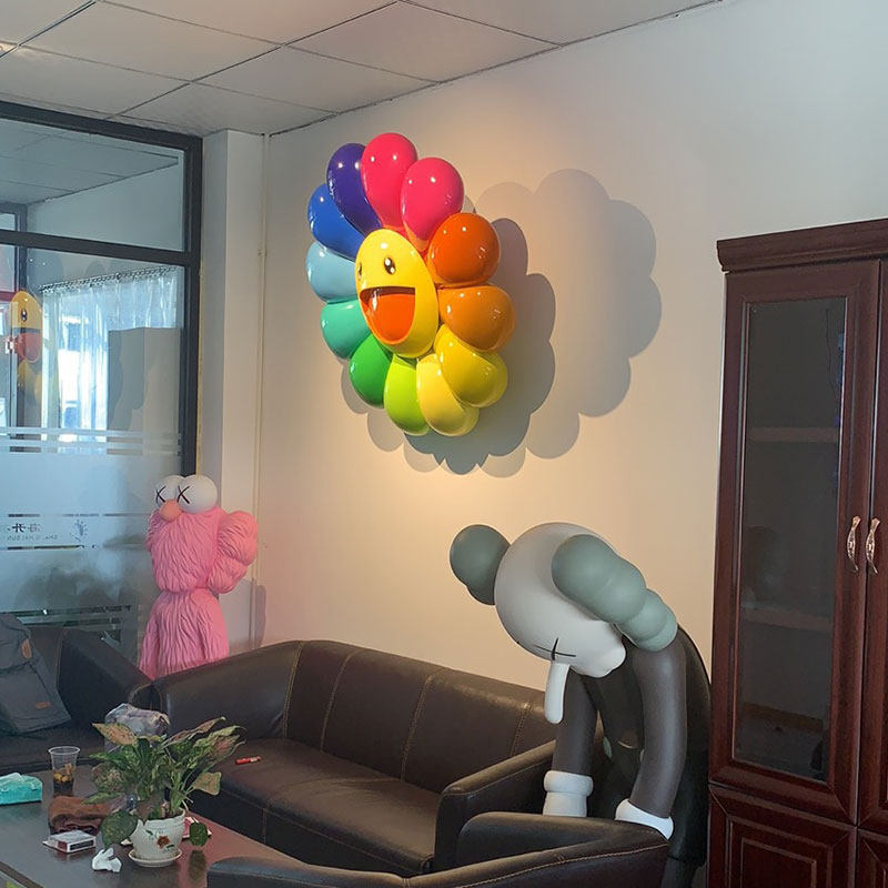 mandkaws彩色太阳花家装门店墙面背景墙装饰大型潮玩盲盒