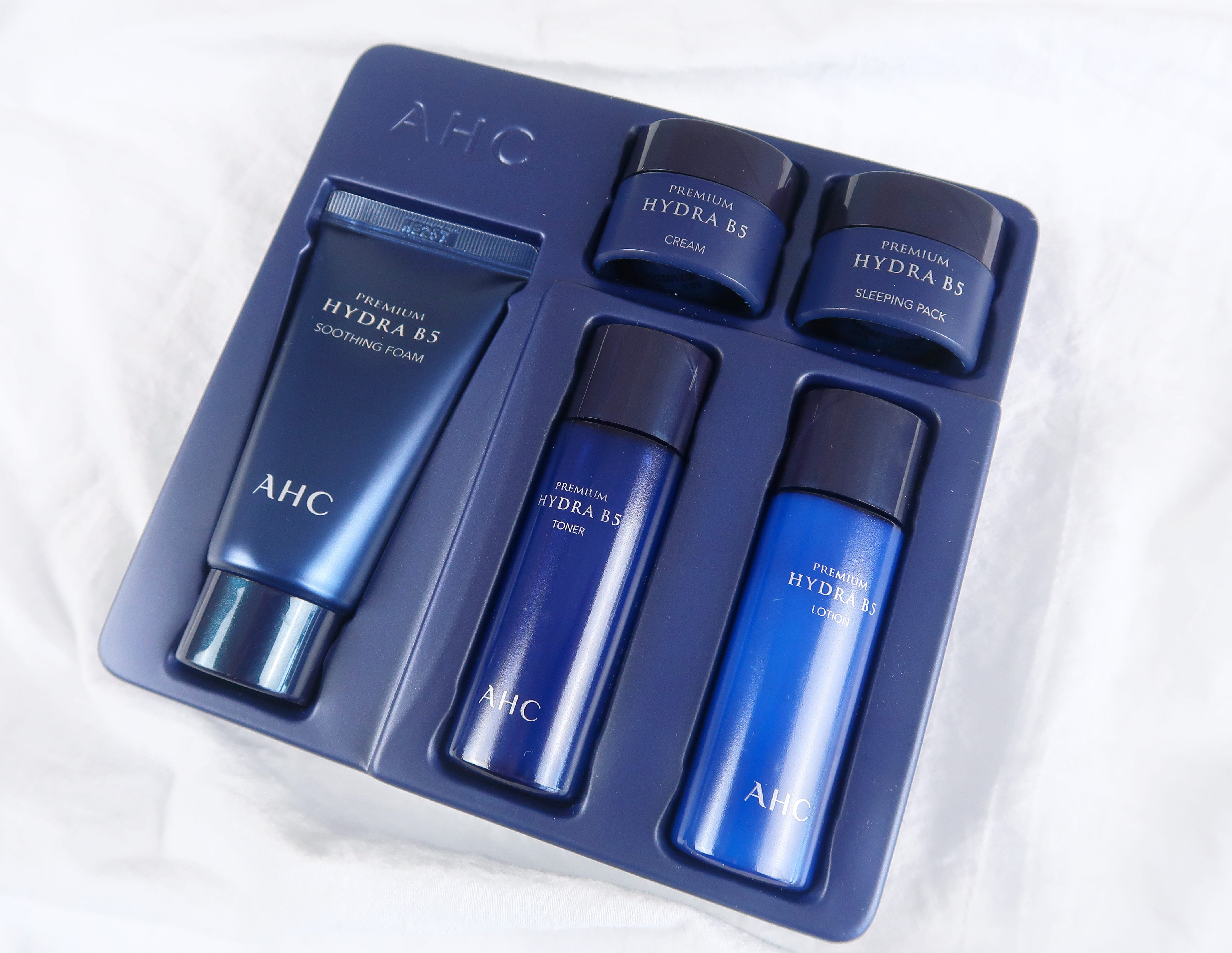 韩国件套旅行学生正品小样套盒水乳五件ahc面部护理套装