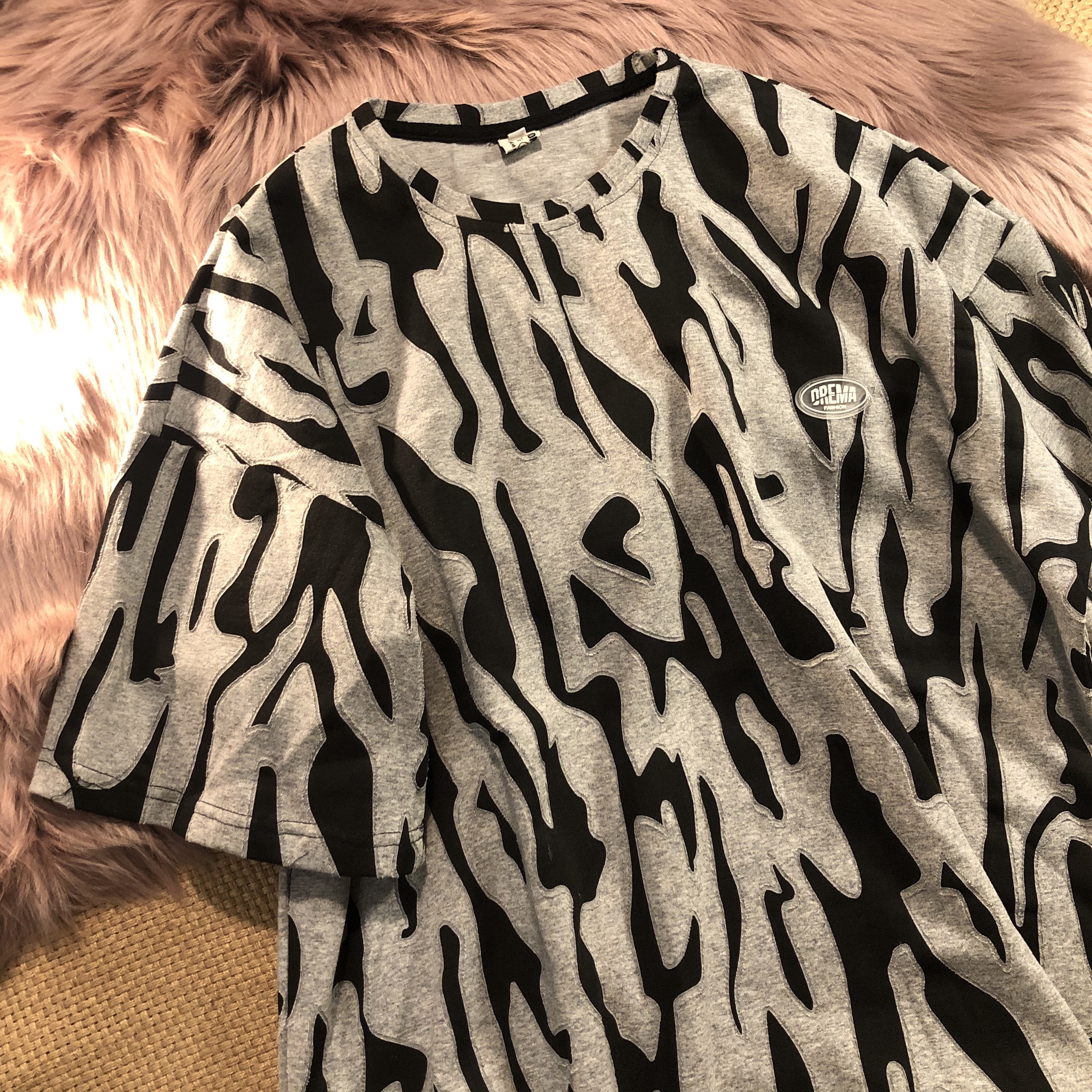 潮牌斑马纹圆领2022新款T恤男女情侣原宿港风宽松oversize短袖ins