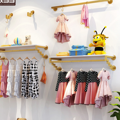 童装货架壁挂式上墙置物架店铺服装展示架童装店装修效果图陈列架
