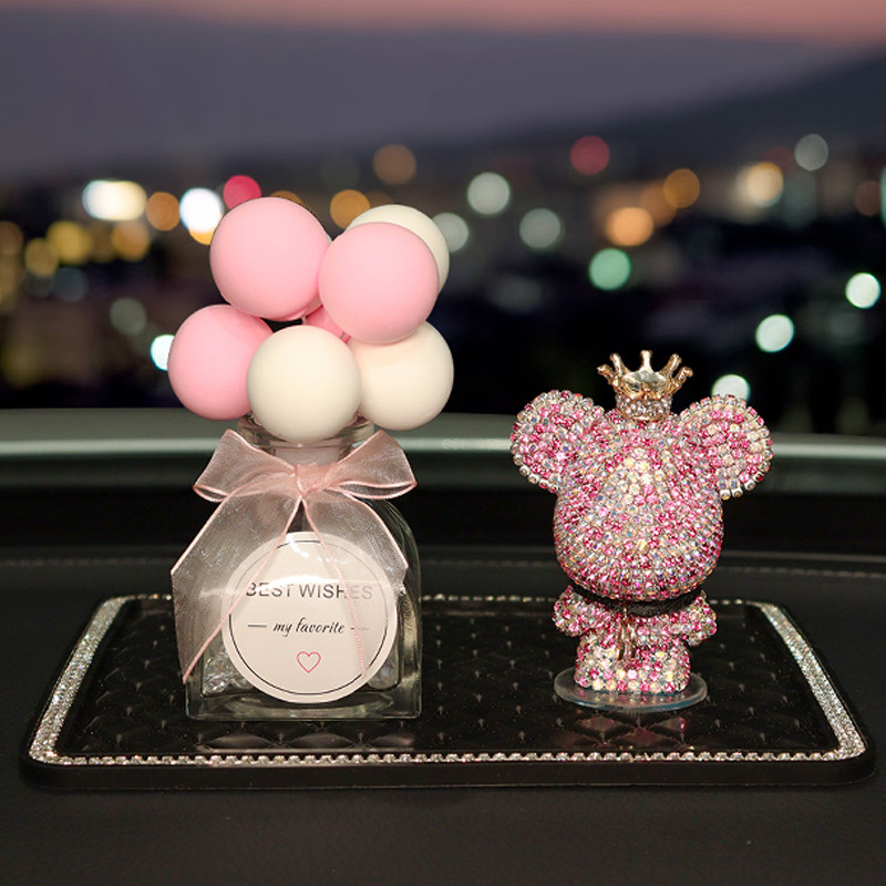 车内饰品摆件汽车用品大全暴力熊创意可爱装饰车饰摆件